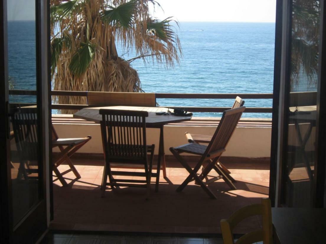 Waterfront Apartments Bosa Porto Alabe Εξωτερικό φωτογραφία