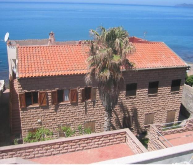 Waterfront Apartments Bosa Porto Alabe Εξωτερικό φωτογραφία
