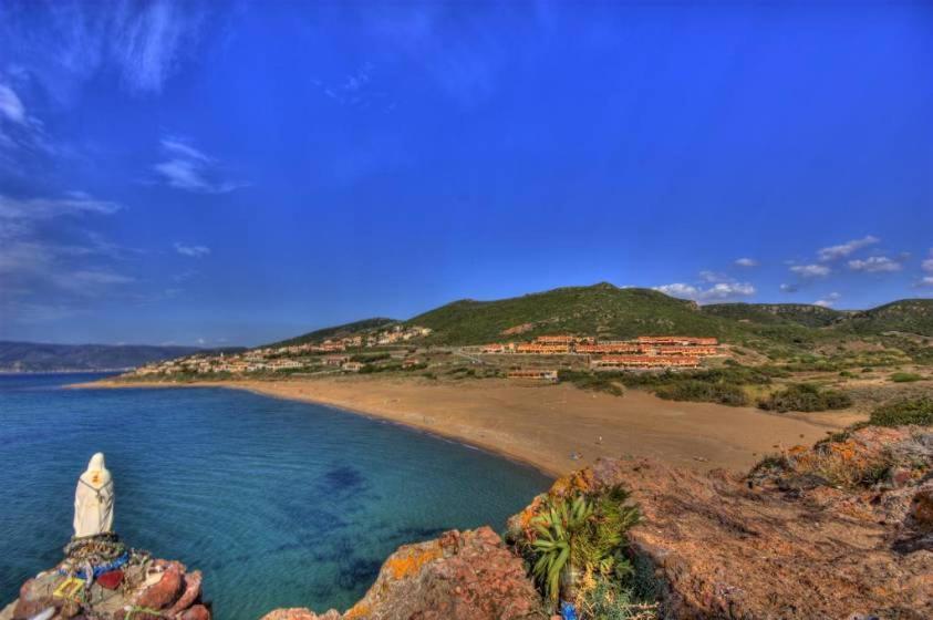 Waterfront Apartments Bosa Porto Alabe Εξωτερικό φωτογραφία